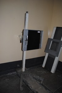 The finished chest stand